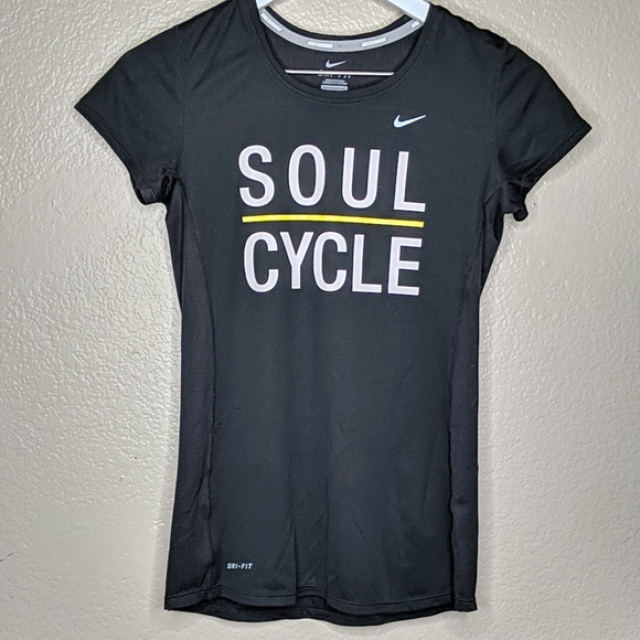 tee shirt nike xs tee shirt nike xs
